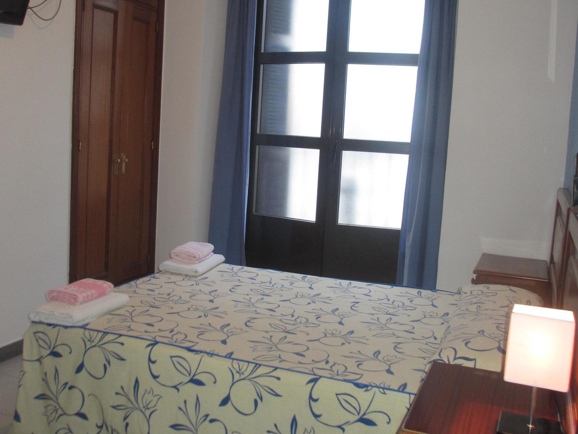מדריד Hostal Pan America מראה חיצוני תמונה